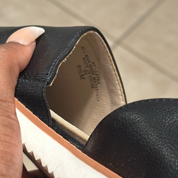 Adrienne Vittadini Latka Flats ✨ - Picture 7 of 11